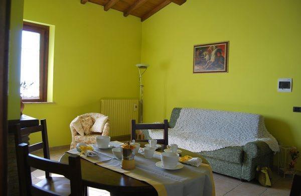 Casa Vacanze L'Orizzonte 몬테키오 객실 사진