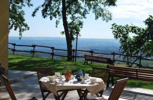 Casa Vacanze L'Orizzonte 몬테키오 객실 사진