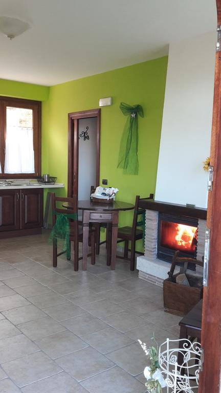 Casa Vacanze L'Orizzonte 몬테키오 객실 사진