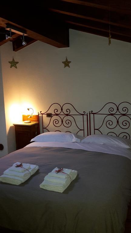 Casa Vacanze L'Orizzonte 몬테키오 객실 사진